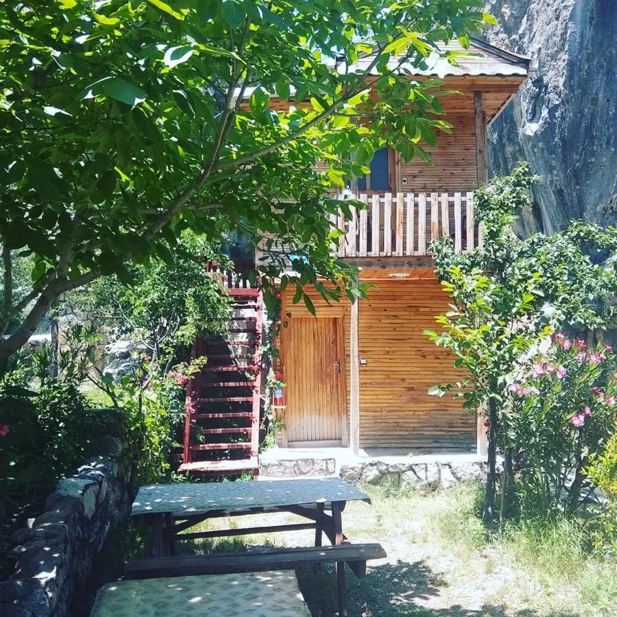 Kapuzbasi Selalesi Bastuerk Dinlenme Tesisleri Hotell Büyükçakır Eksteriør bilde